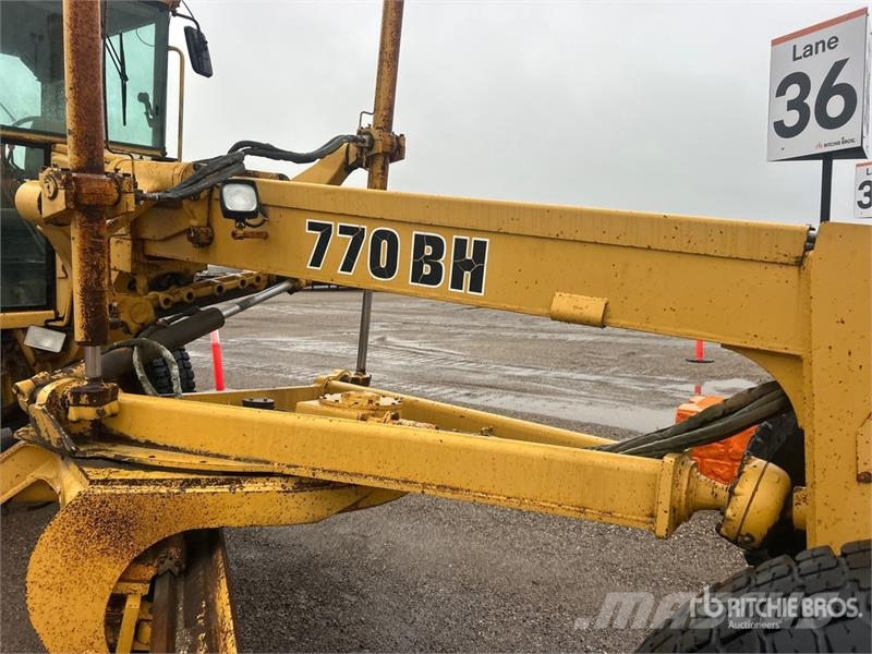 John Deere 770BH Graders