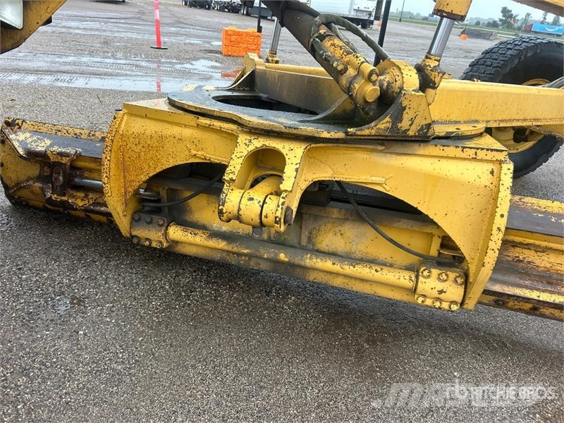 John Deere 770BH Graders