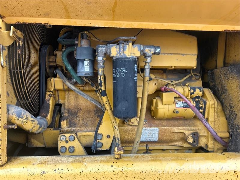 John Deere 770BH Graders