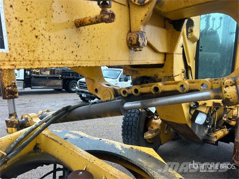 John Deere 770BH Graders