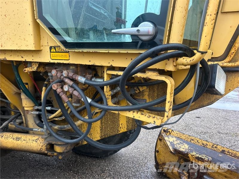 John Deere 770BH Graders