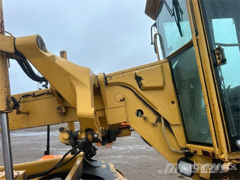 John Deere 770BH Graders