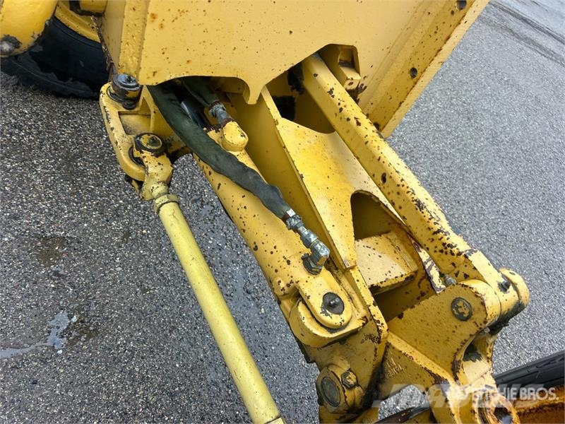 John Deere 770BH Graders