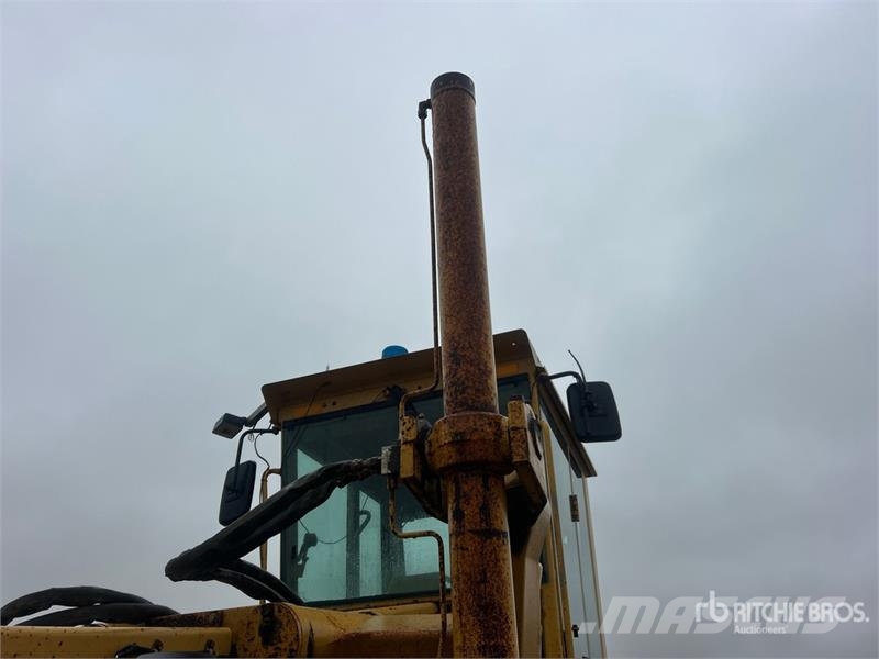 John Deere 770BH Graders