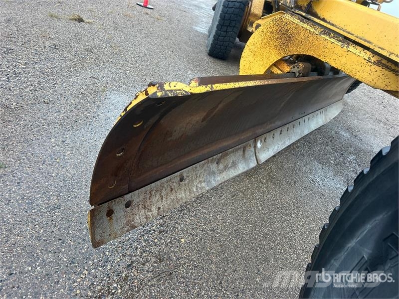 John Deere 770BH Graders