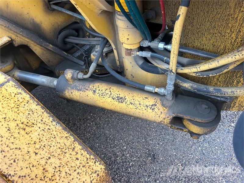 John Deere 770BH Graders