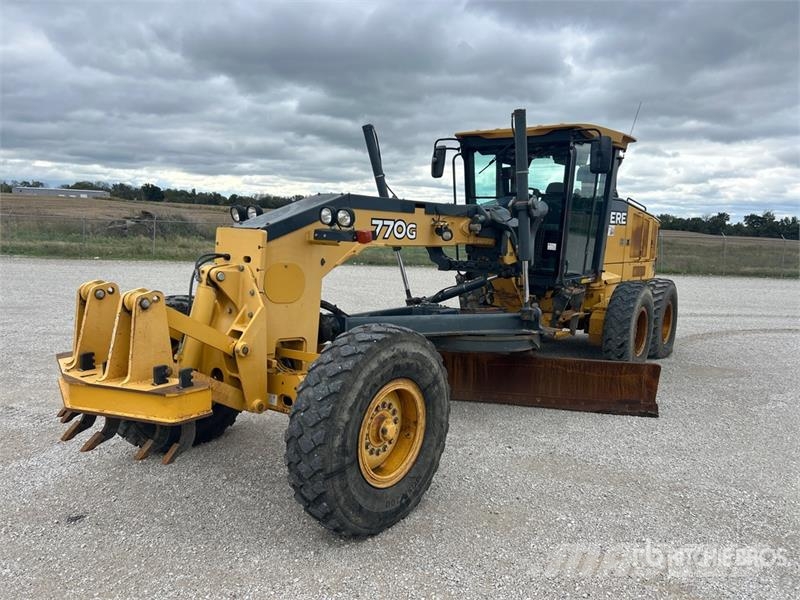 John Deere 770G Motor Grader Грейдеры