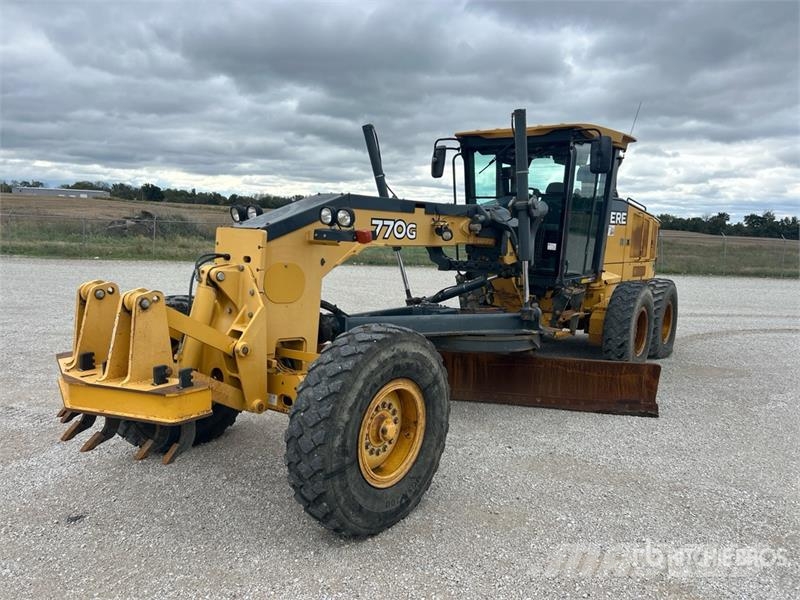 John Deere 770G Motor Grader Грейдеры