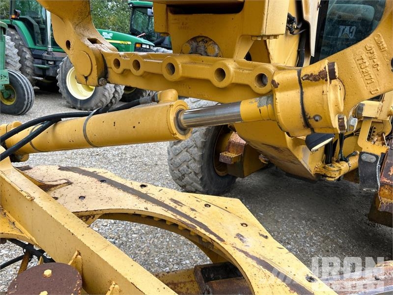 John Deere 772 AWD Motor Grader Грейдери