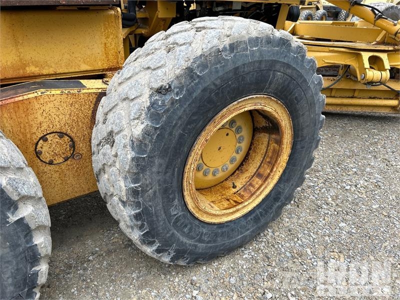 John Deere 772 AWD Motor Grader Грейдери