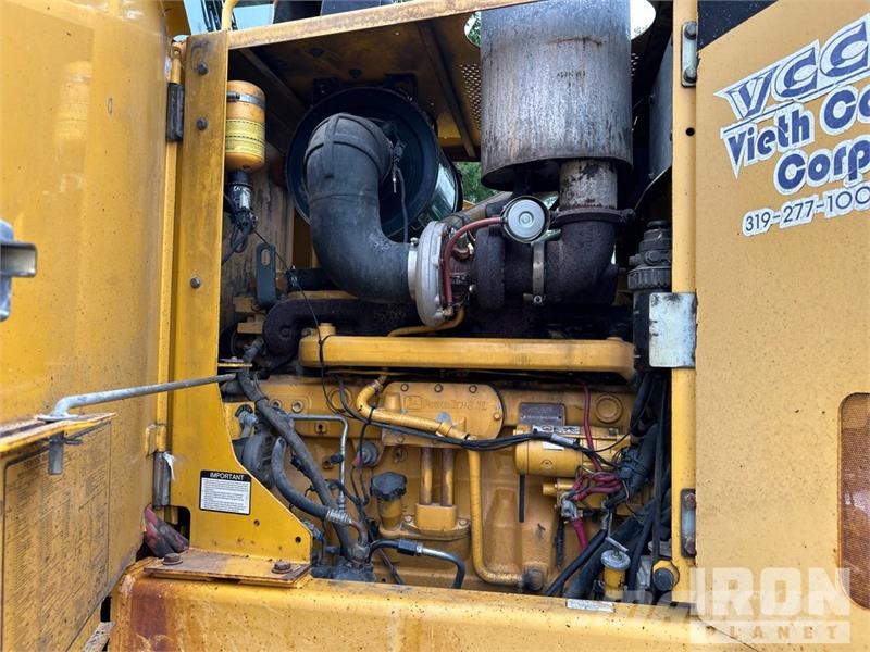 John Deere 772 AWD Motor Grader Грейдери