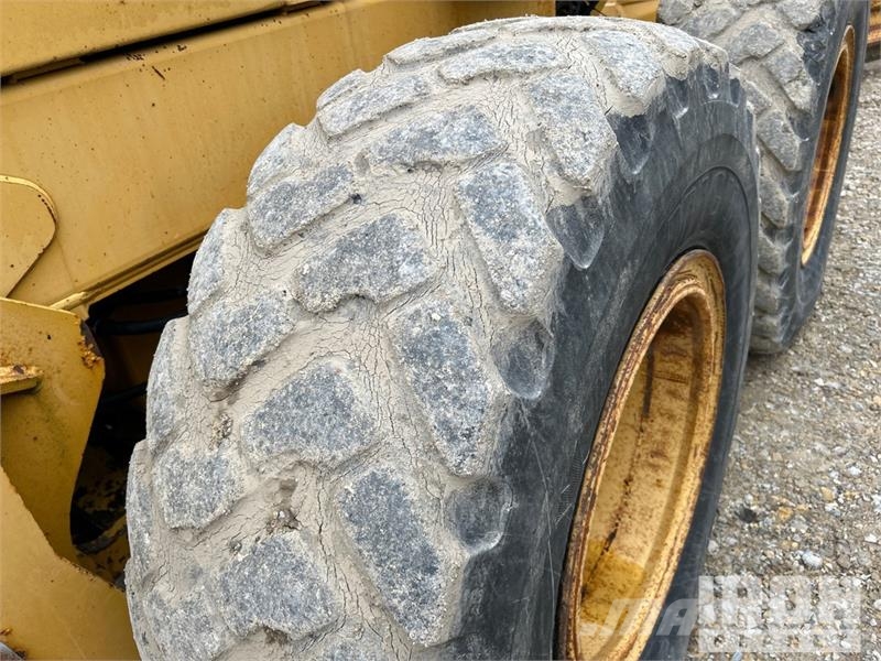 John Deere 772 AWD Motor Grader Грейдери