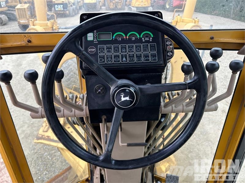 John Deere 772 AWD Motor Grader Грейдери
