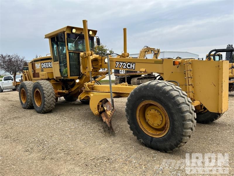 John Deere 772 AWD Motor Grader Грейдери