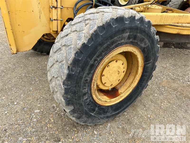 John Deere 772 AWD Motor Grader Грейдери
