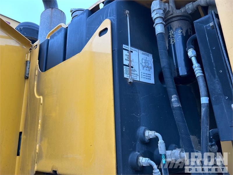 John Deere 772CH معدات تمهيد الطرق