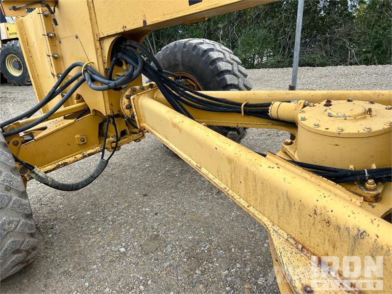John Deere 772CH معدات تمهيد الطرق