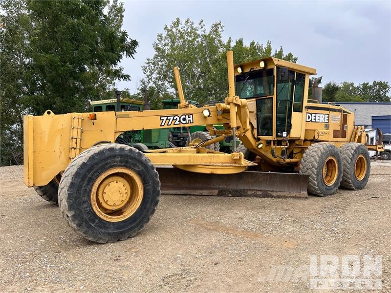 John Deere 772CH معدات تمهيد الطرق