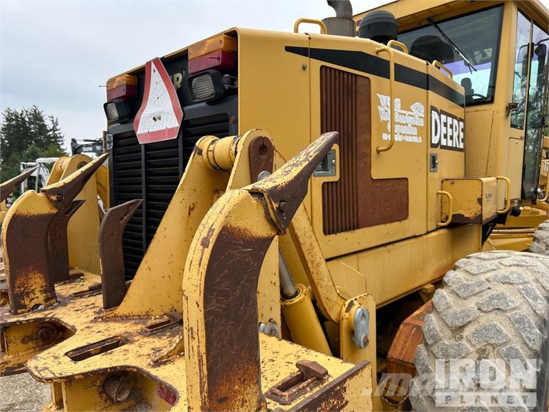 John Deere 772CH معدات تمهيد الطرق