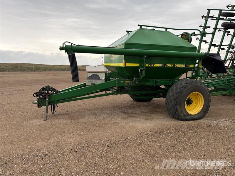 John Deere 787 Tow-Between Air Cart Mibzerler