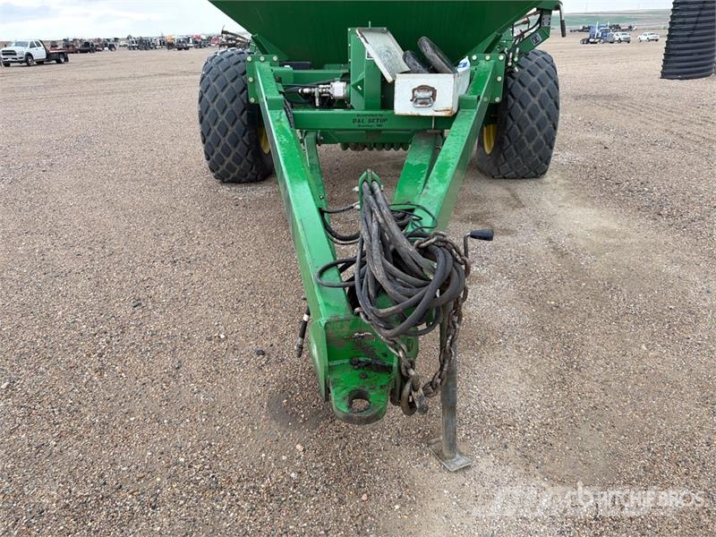 John Deere 787 Tow-Between Air Cart Mibzerler