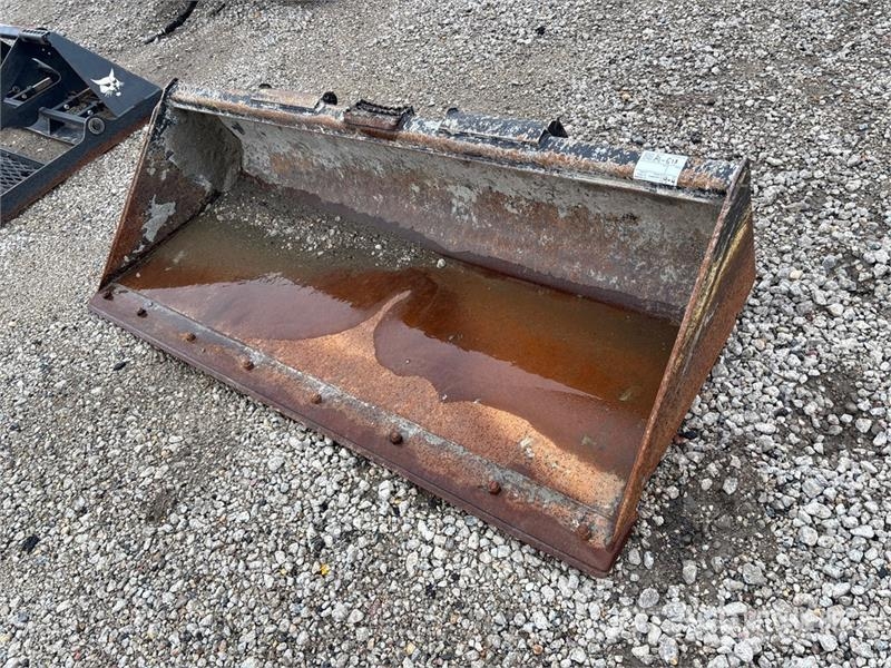 John Deere 84 in General Purpose Skid Steer Bucket 버켓