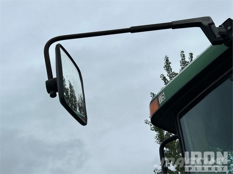 John Deere 8410 4WD Tractor Tractors