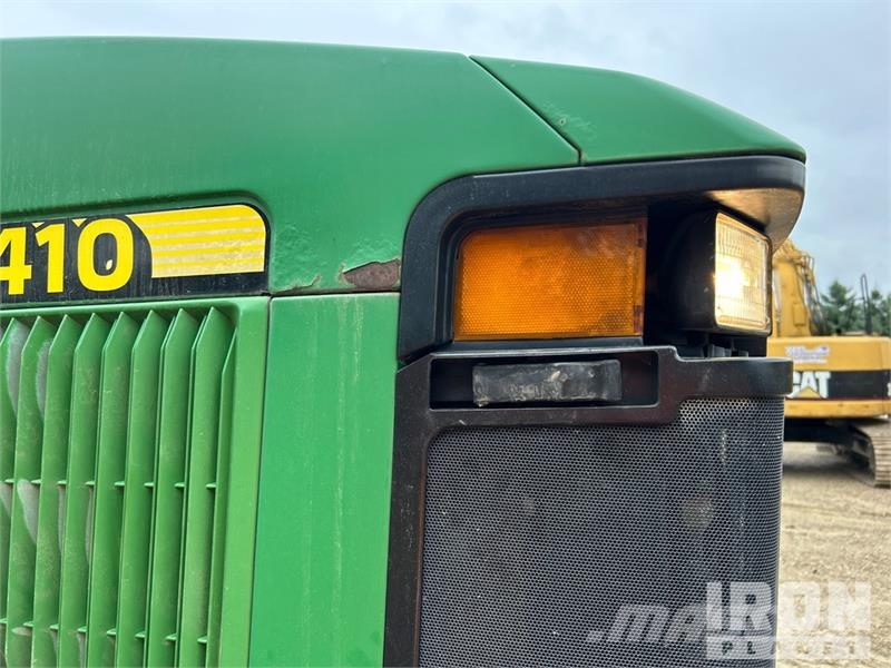 John Deere 8410 4WD Tractor Tractors