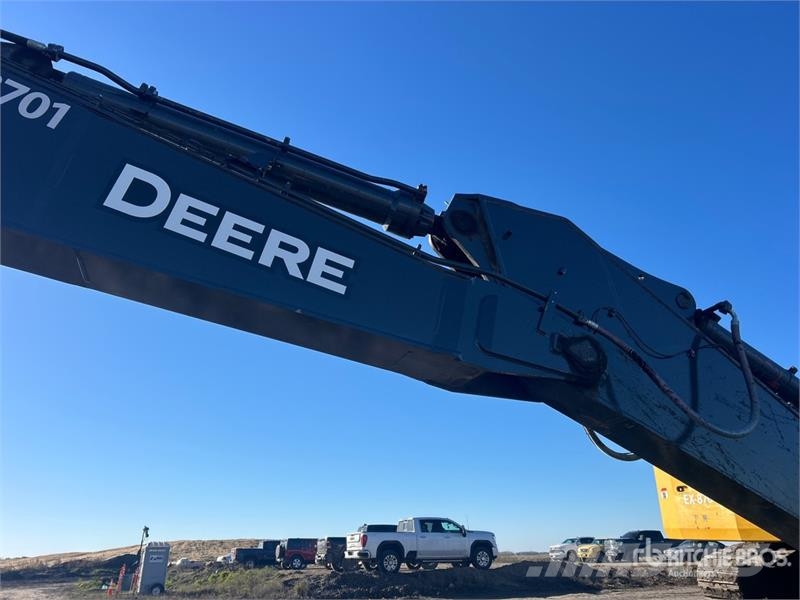 John Deere 870 P-Tier Vikšriniai ekskavatoriai