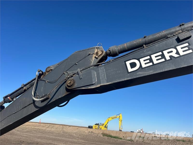 John Deere 870 P-Tier Vikšriniai ekskavatoriai