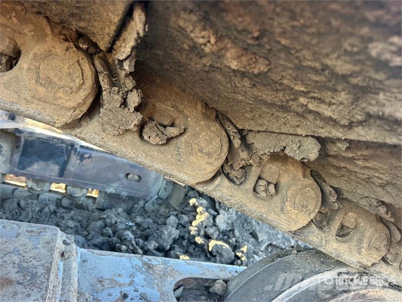 John Deere 870 P-Tier Vikšriniai ekskavatoriai