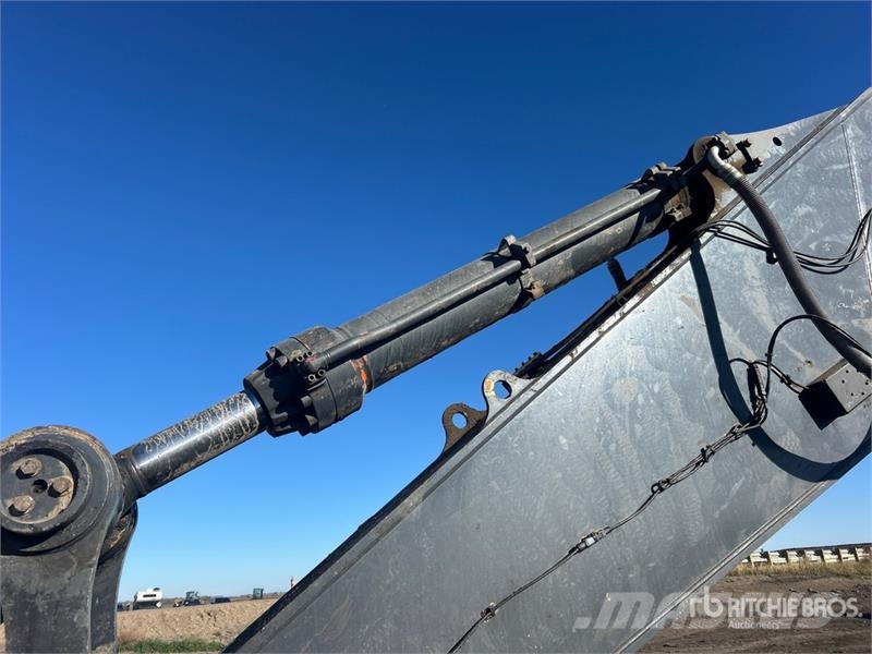 John Deere 870 P-Tier Vikšriniai ekskavatoriai