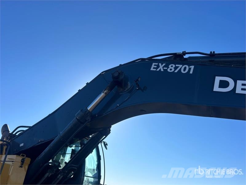 John Deere 870 P-Tier Vikšriniai ekskavatoriai