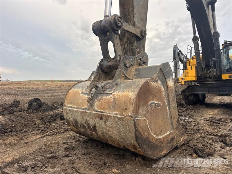 John Deere 870 P-Tier Гусеничні екскаватори