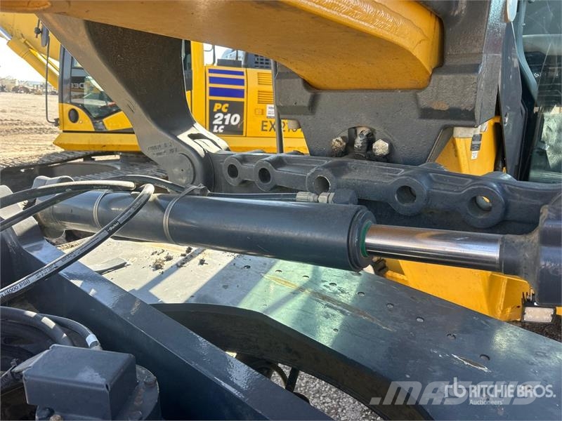 John Deere 872G Grader
