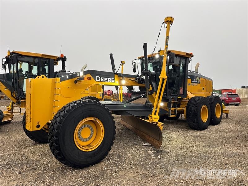 John Deere 872G Tiehöylät