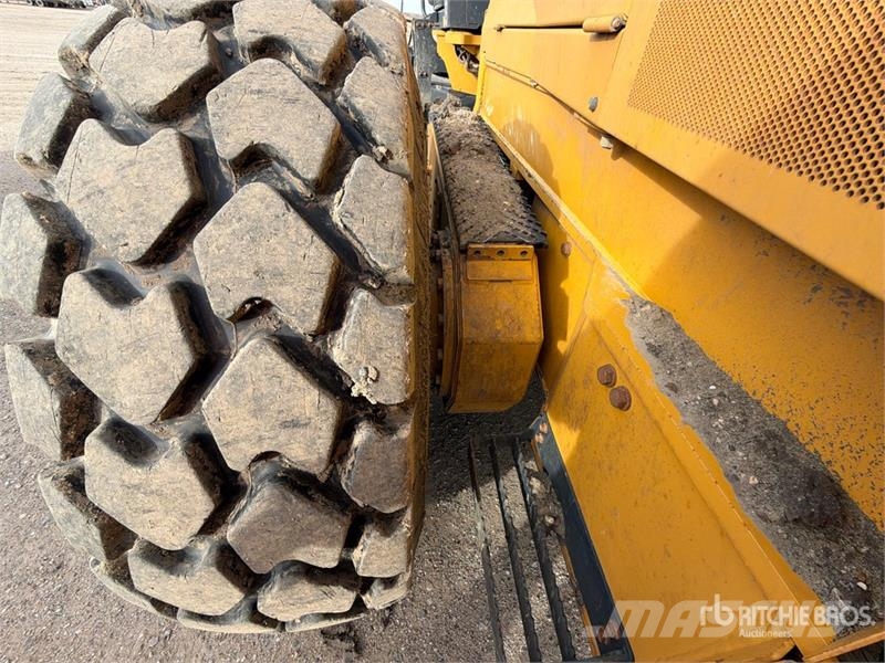 John Deere 872G 平地机/推土机