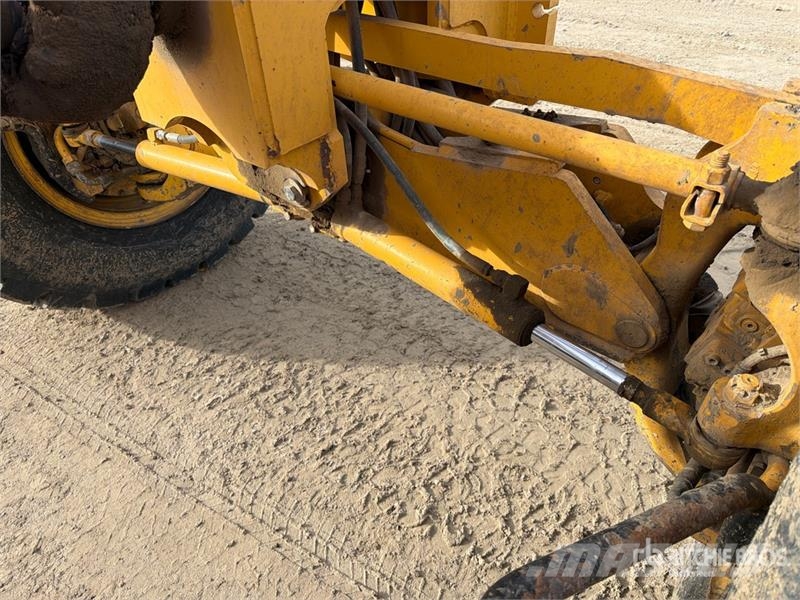 John Deere 872G 平地机/推土机