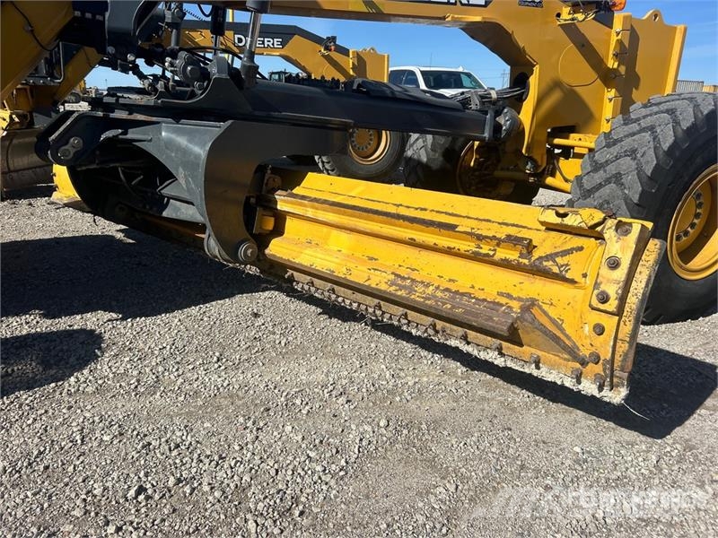 John Deere 872G Grader
