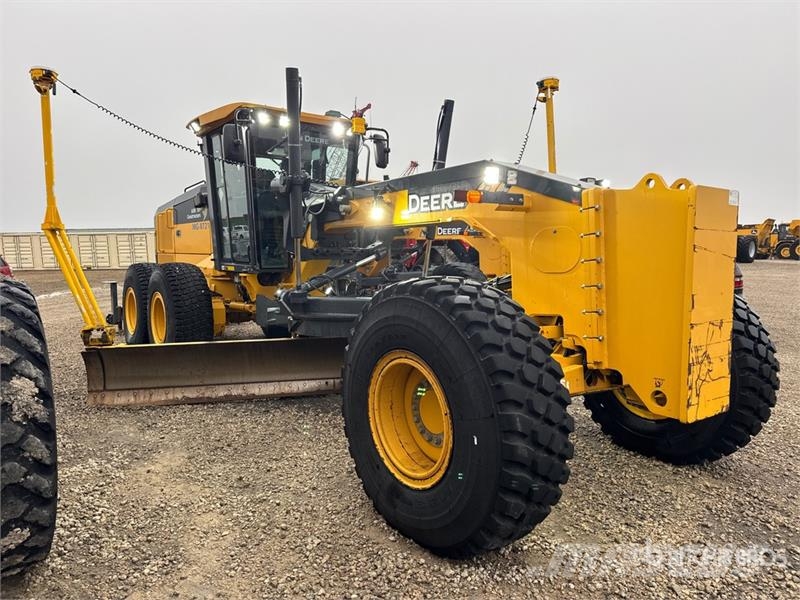 John Deere 872G Tiehöylät
