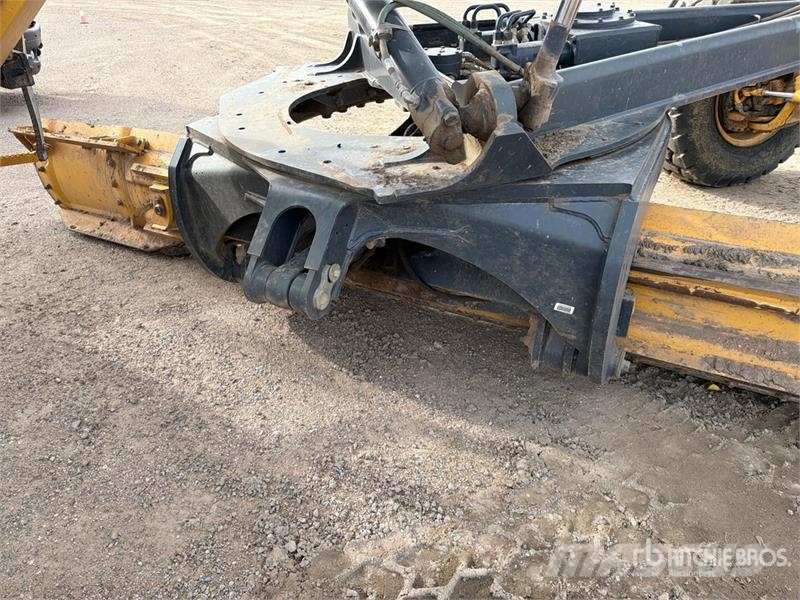 John Deere 872G 平地机/推土机