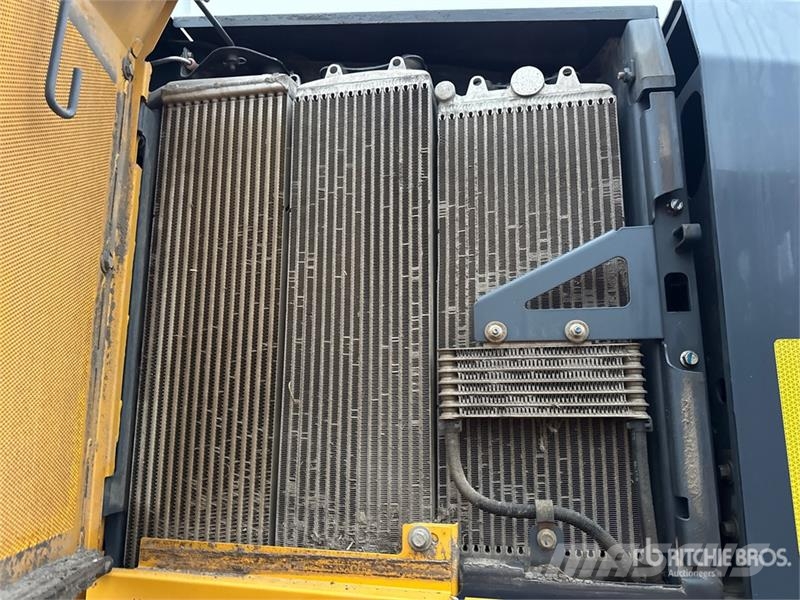 John Deere 872G Tiehöylät
