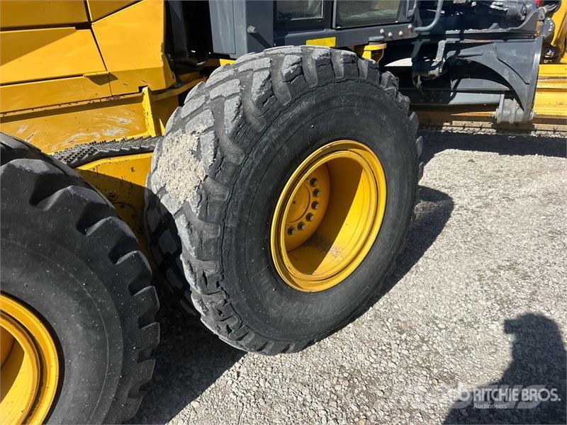 John Deere 872G Grader