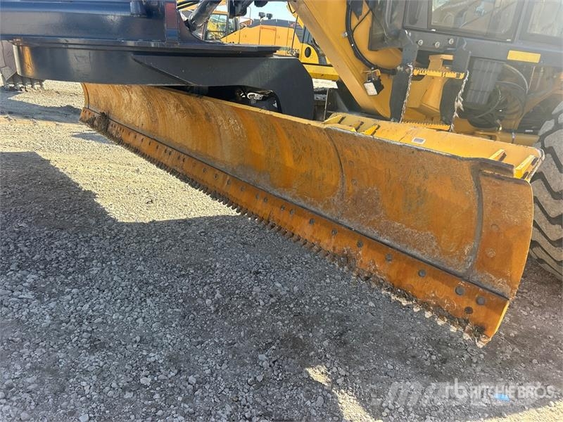John Deere 872G Grader
