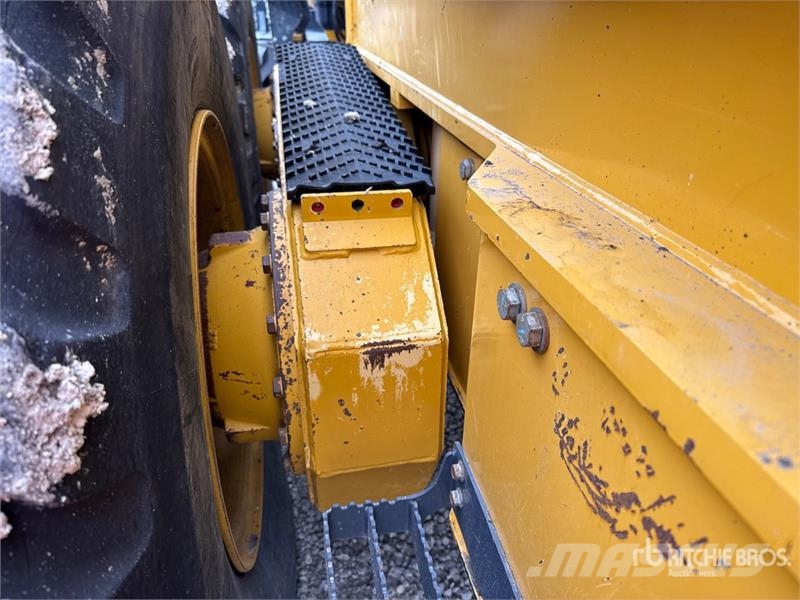 John Deere 872G Graders