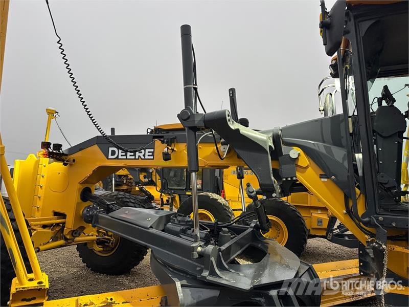 John Deere 872G Tiehöylät