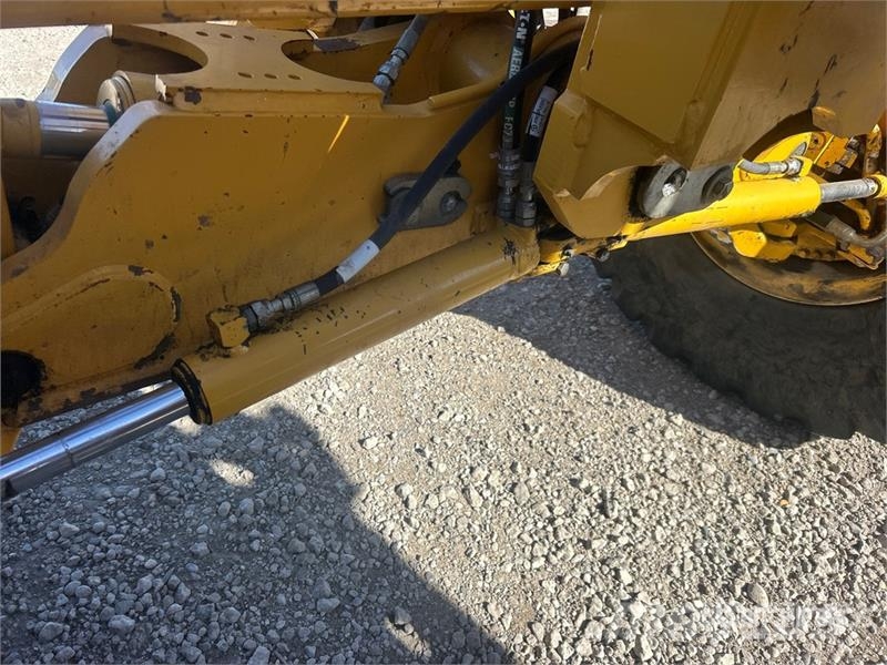 John Deere 872G Grader