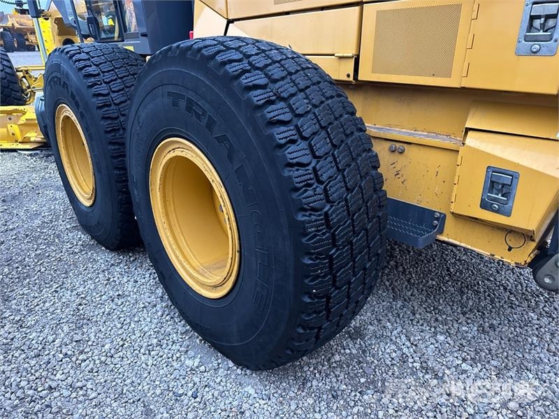John Deere 872GP AWD Motor Grader 平土機