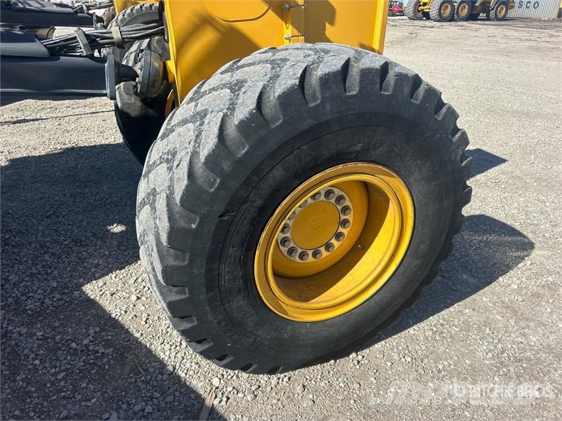 John Deere 872GP AWD Motor Grader 平土機