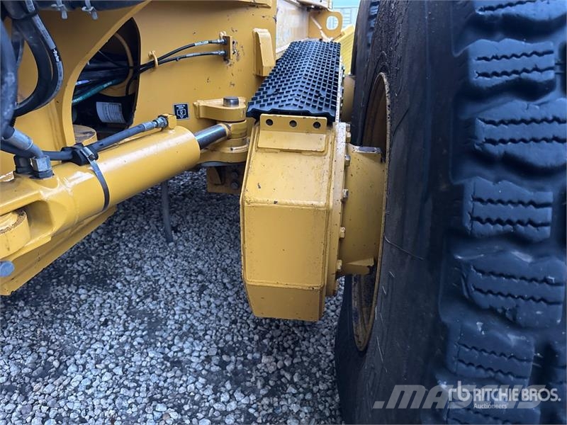 John Deere 872GP AWD Motor Grader 平土機
